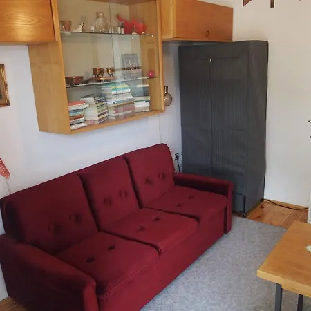 Szeplak Apartman * גיולה